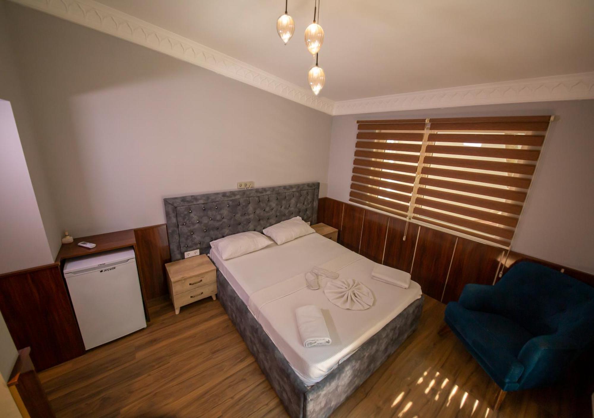 Royal Garden Suite And Hotel Istanbul Ngoại thất bức ảnh