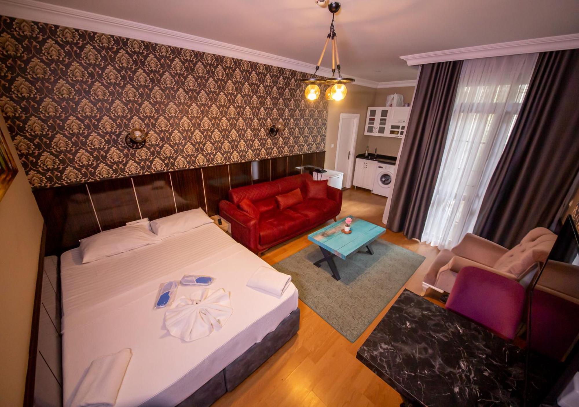 Royal Garden Suite And Hotel Istanbul Ngoại thất bức ảnh