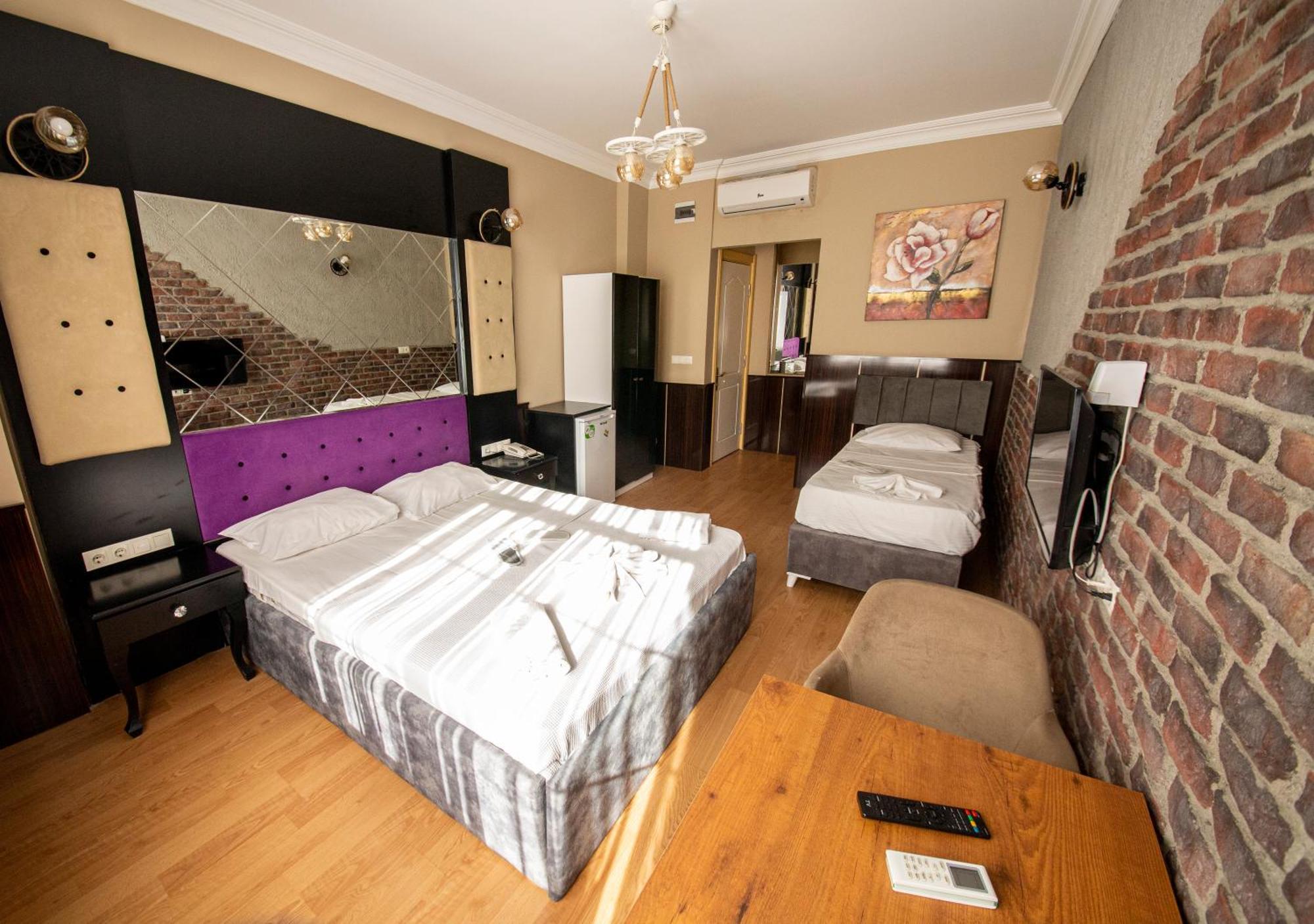 Royal Garden Suite And Hotel Istanbul Ngoại thất bức ảnh