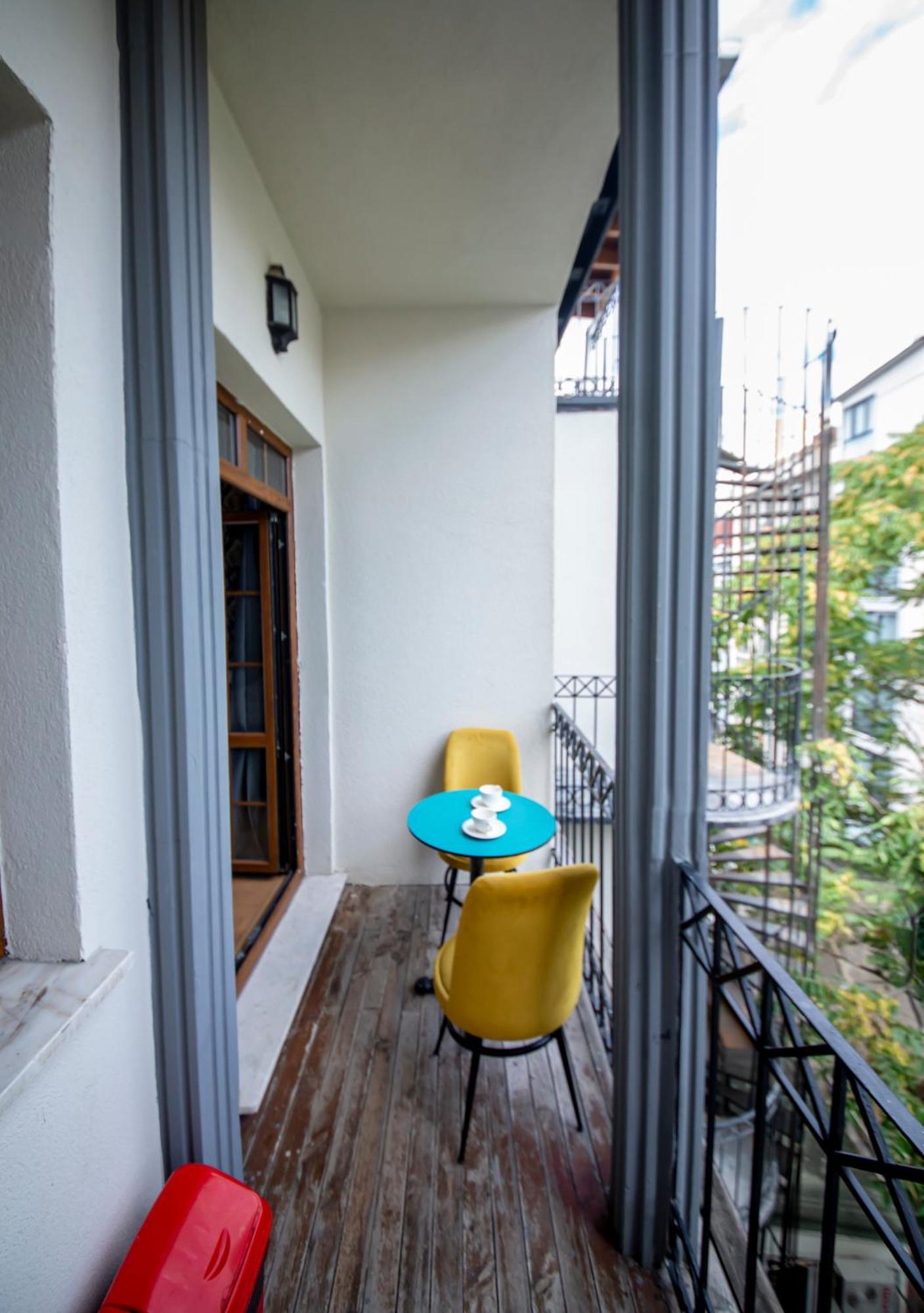 Royal Garden Suite And Hotel Istanbul Ngoại thất bức ảnh
