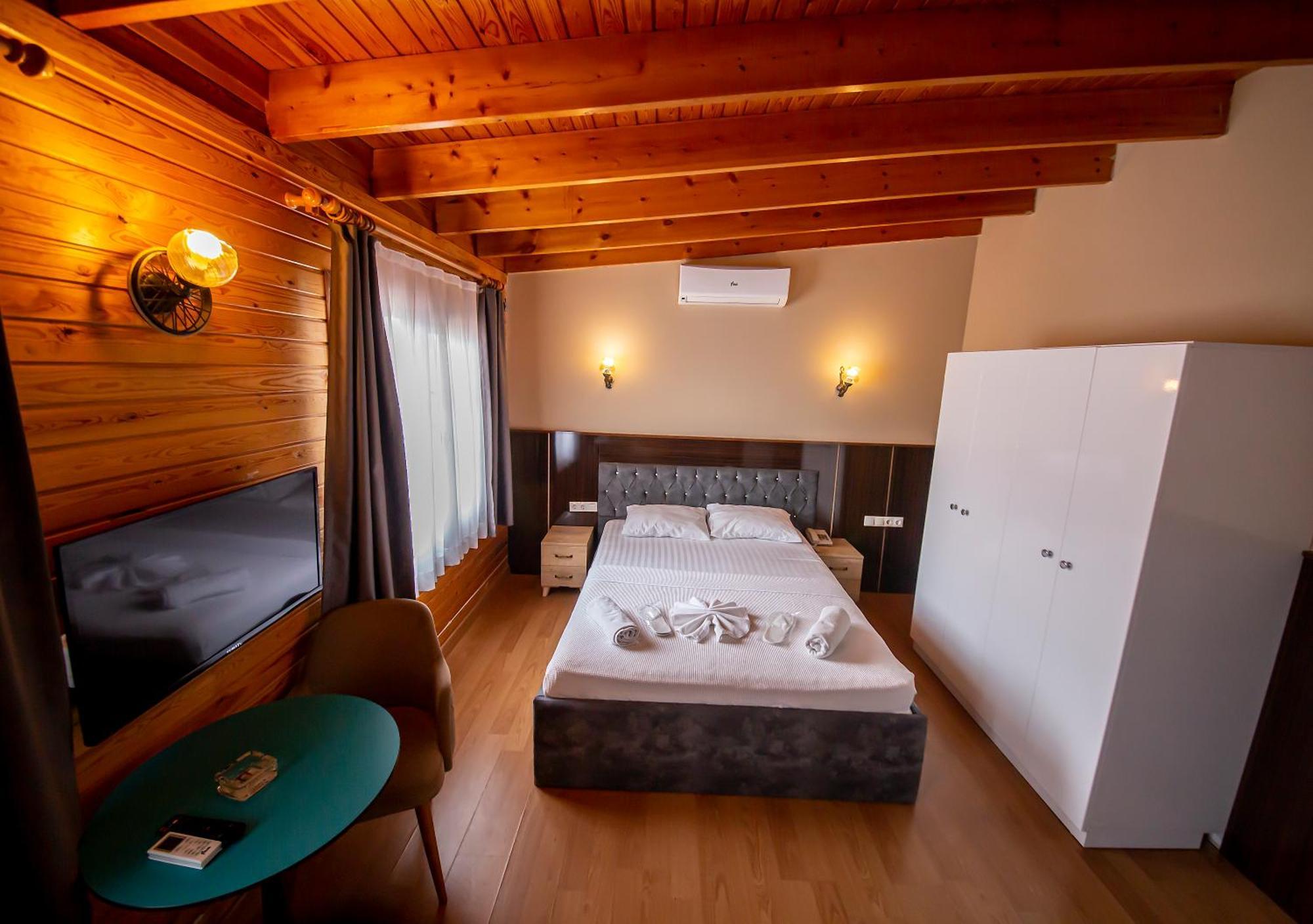 Royal Garden Suite And Hotel Istanbul Ngoại thất bức ảnh